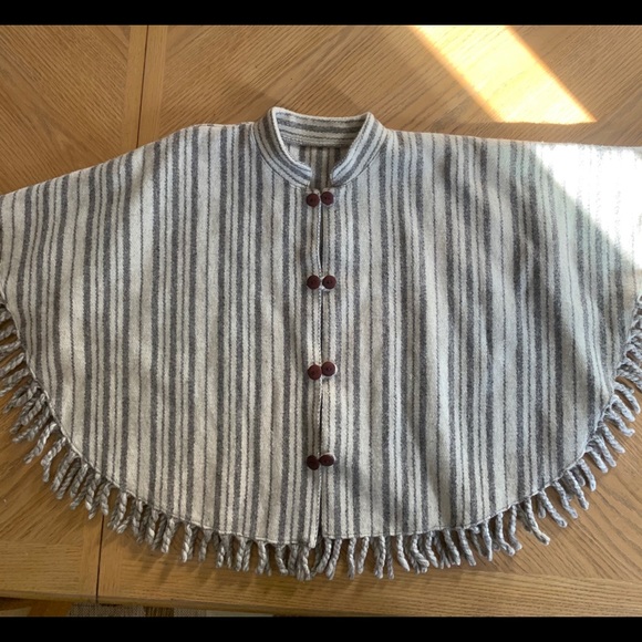 GORGEOUS Mexican Wool Boho Poncho - S,M - Picture 14 of 14